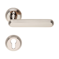 CHIC - Lever Handle on rose in Polished